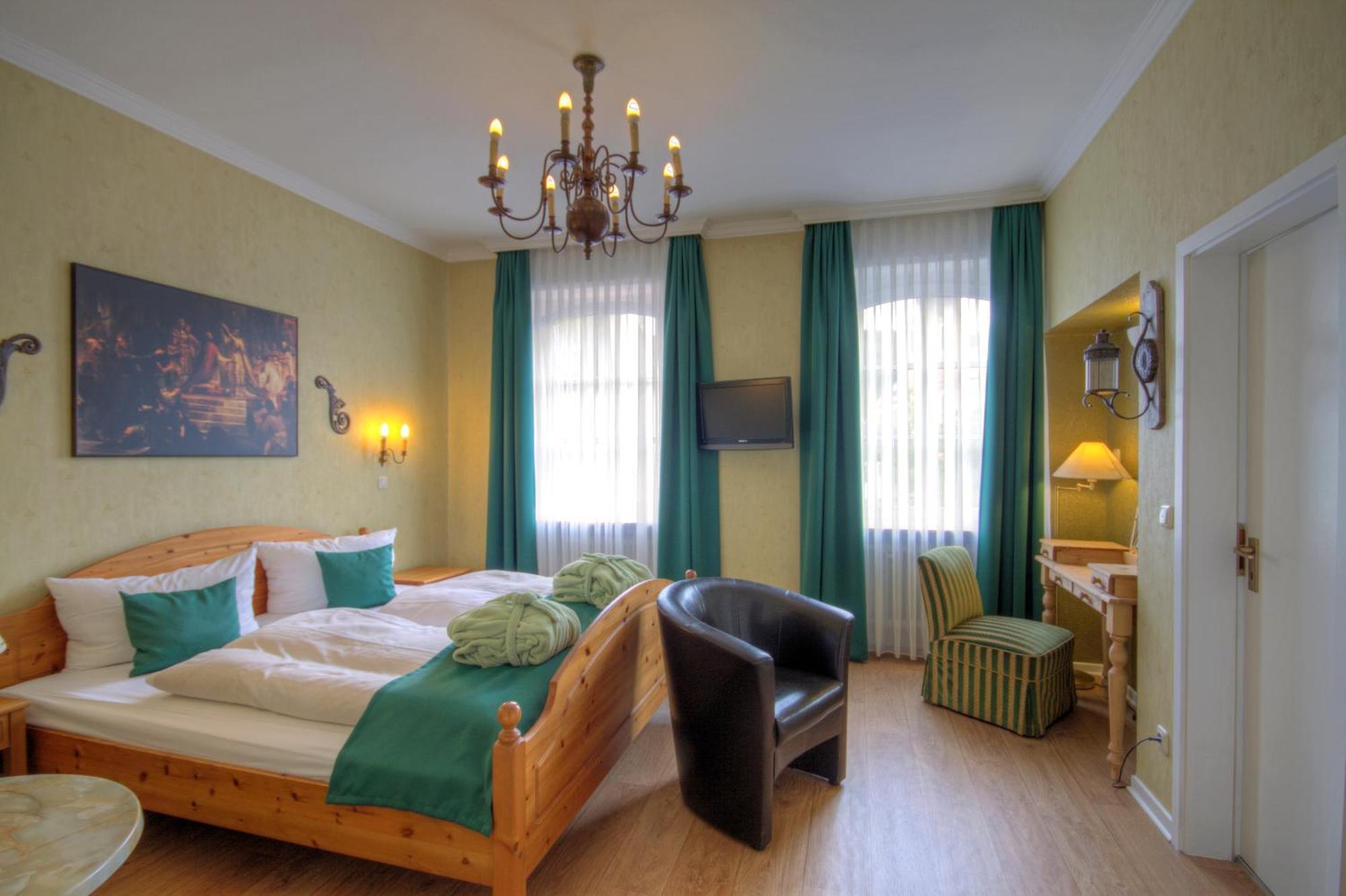 Hotel Zum Goldenen Stern Prüm Exteriör bild