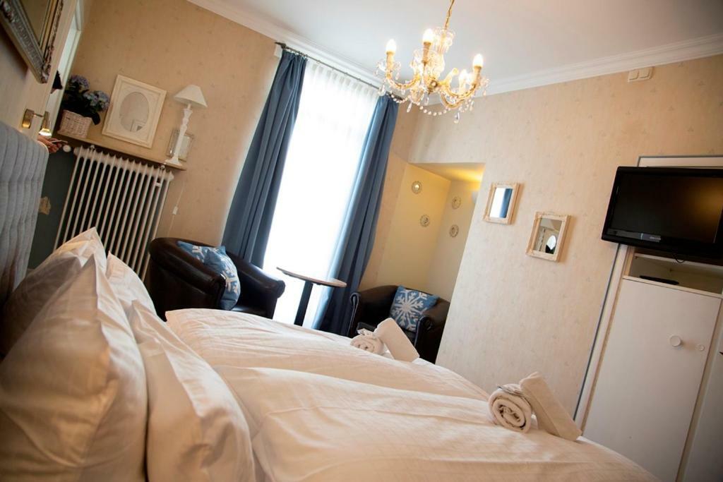 Hotel Zum Goldenen Stern Prüm Exteriör bild