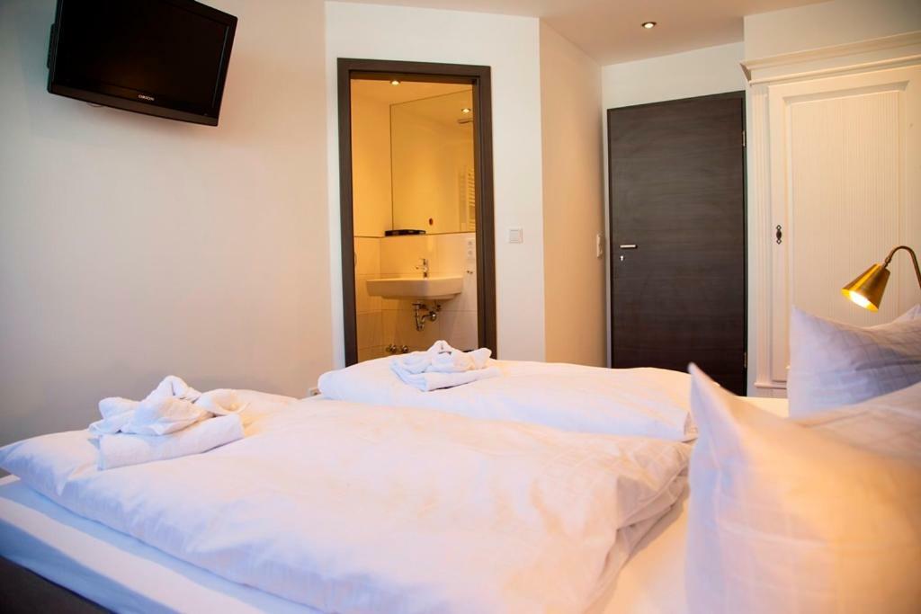Hotel Zum Goldenen Stern Prüm Exteriör bild